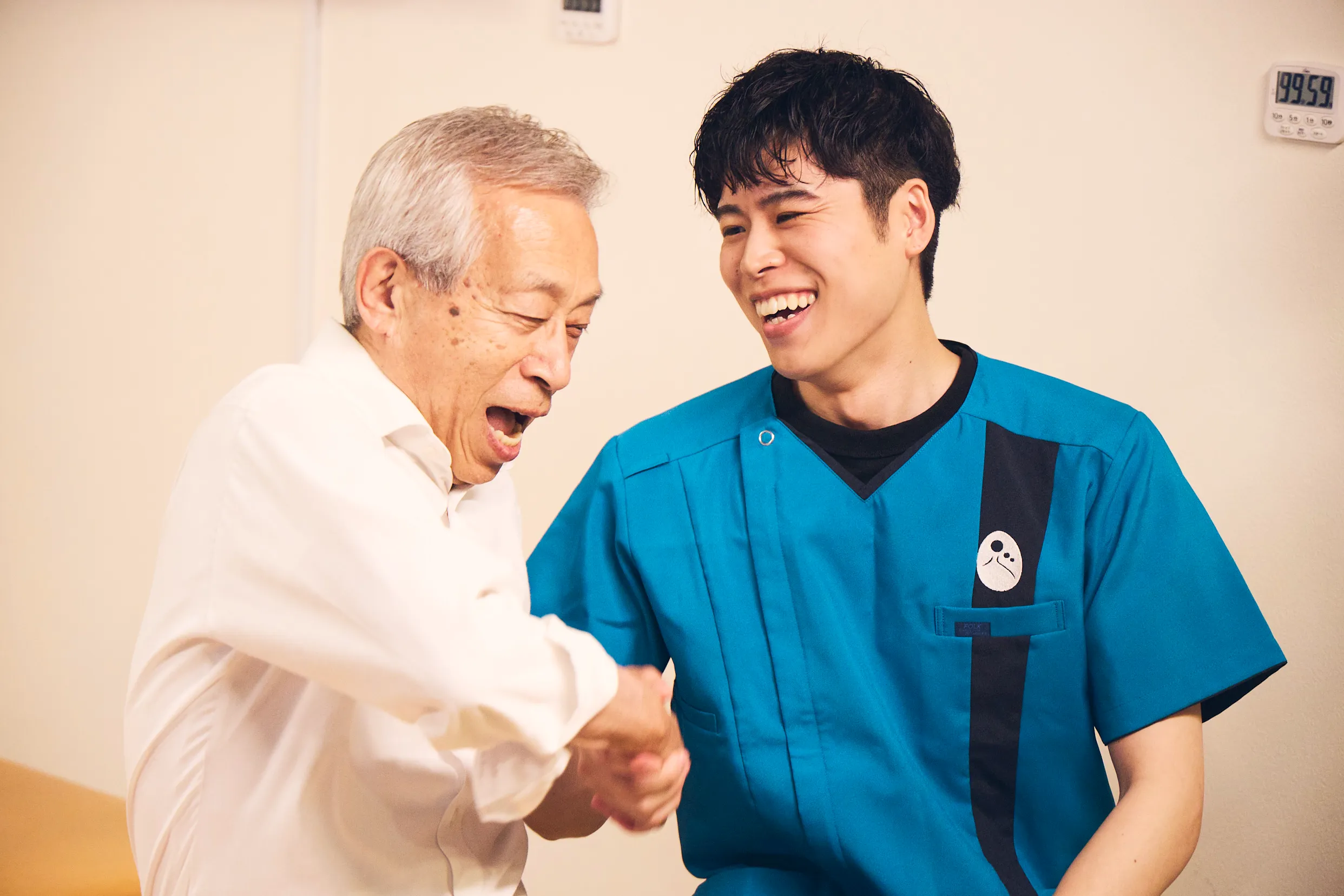 脊椎機能改善により元気に動けるようになったイメージ写真