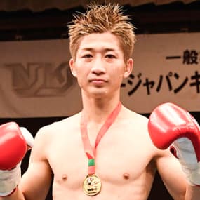 波賀宙也さん